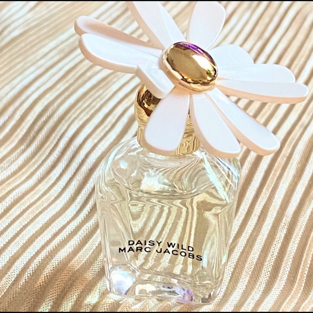 Marc Jacobs DAISY WILD 4ml miniature splash